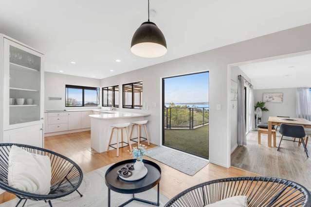 10 Beach Road Mellons Bay_3