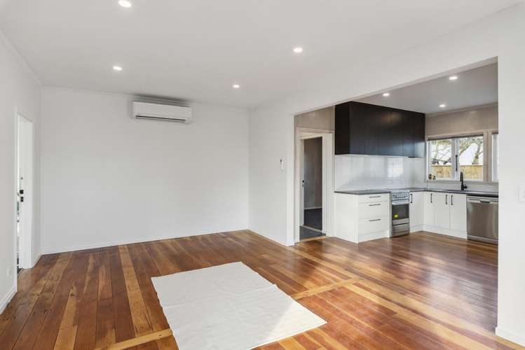 75 Raumati Road Raumati Beach_9