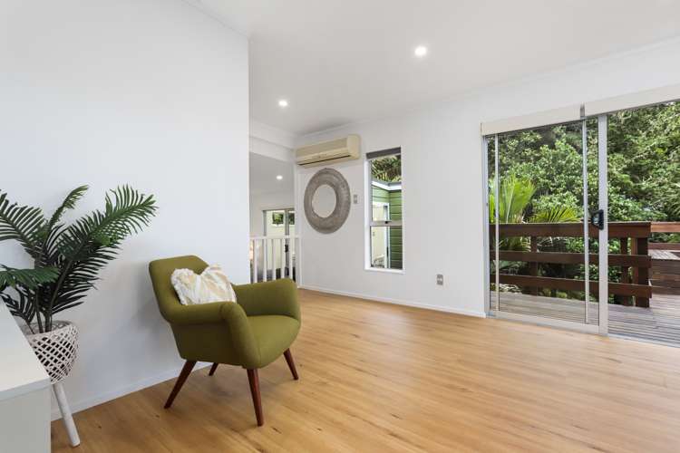 49 Tane Road Laingholm_11