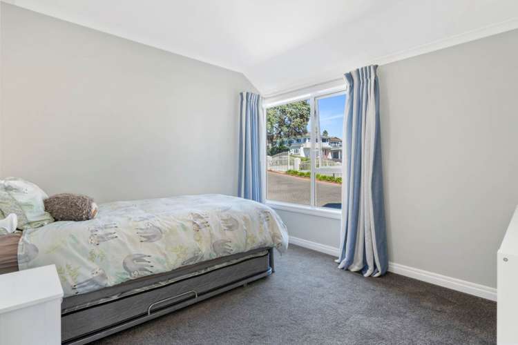 27 Clansman Terrace Gulf Harbour_16