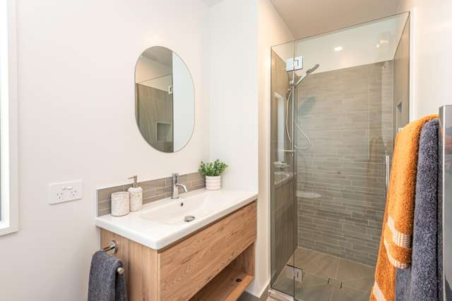 4/6 Strauss Place Somerfield_2