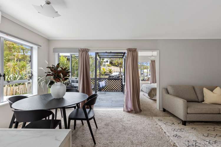 2 Shadon Place Stanmore Bay_4