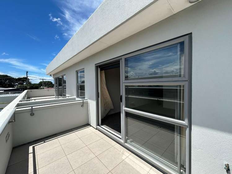 10 Grenada Street 11229_16