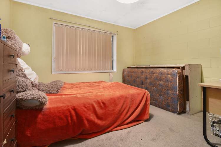 2/13 Seabrook Avenue New Lynn_11