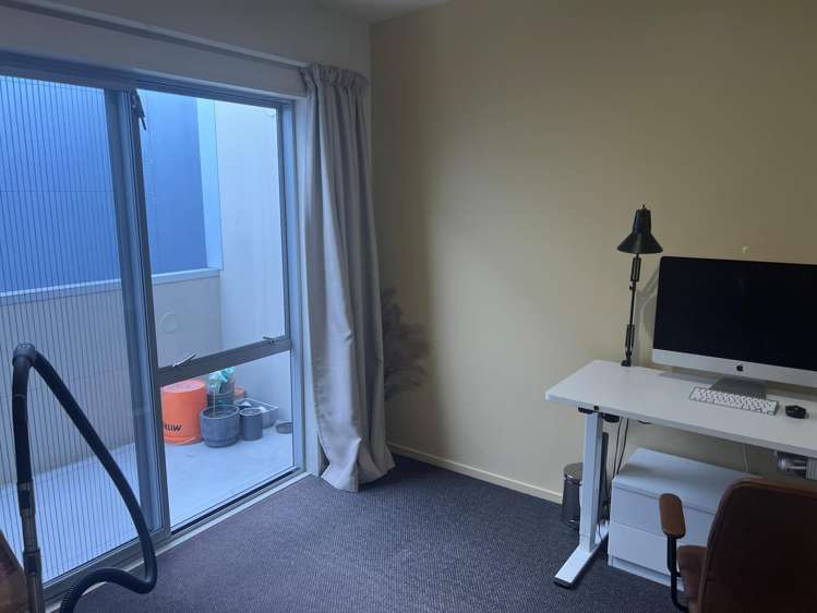 9/40 Hayton Road Wigram_12