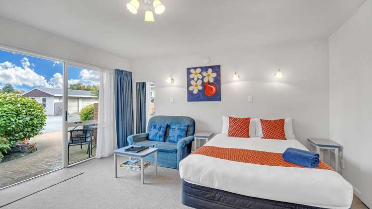 402 Main North Road Redwood_8