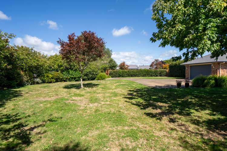 200 The Oaks Drive Leamington_21