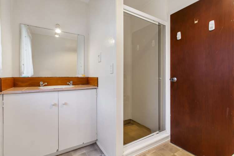 2/26 Te Anau Place Pakuranga Heights_11