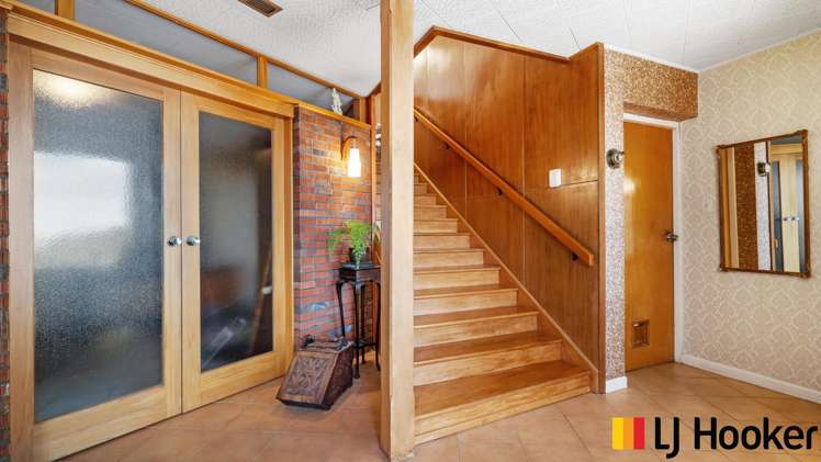 7 Gibbs Crescent Red Hill_17