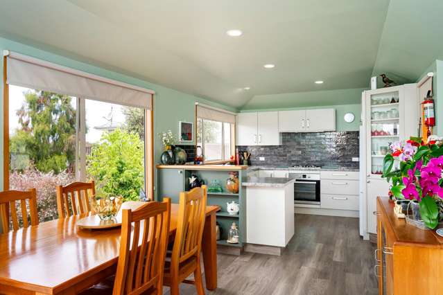 15A Menin Road Onekawa_2