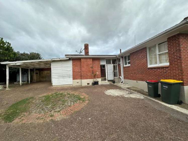 1/128 Edmonton Road Te Atatu South_1