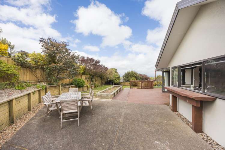 9 Logan Grove Feilding_17