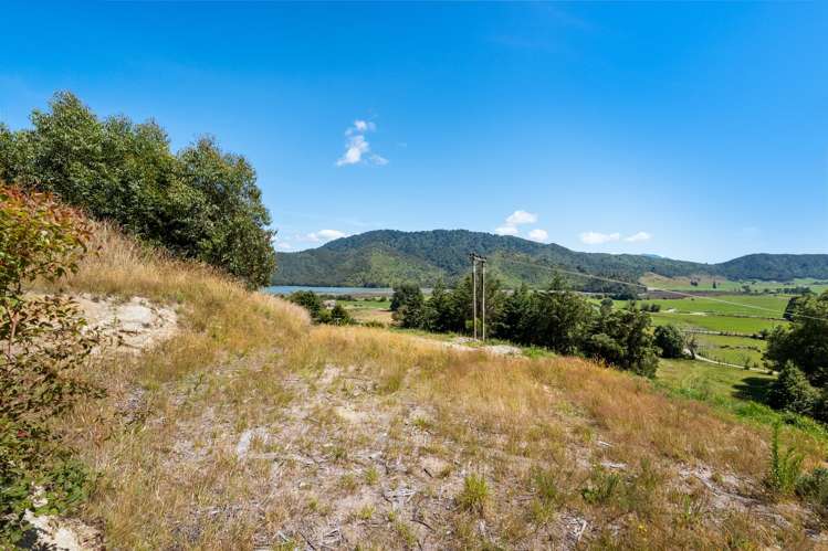 1118 Queen Charlotte Drive Queen Charlotte Sound_16