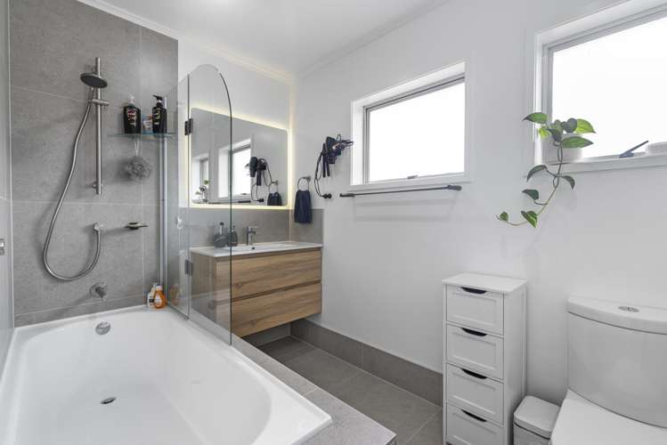 1/20 Merchant Avenue Te Atatu South_15