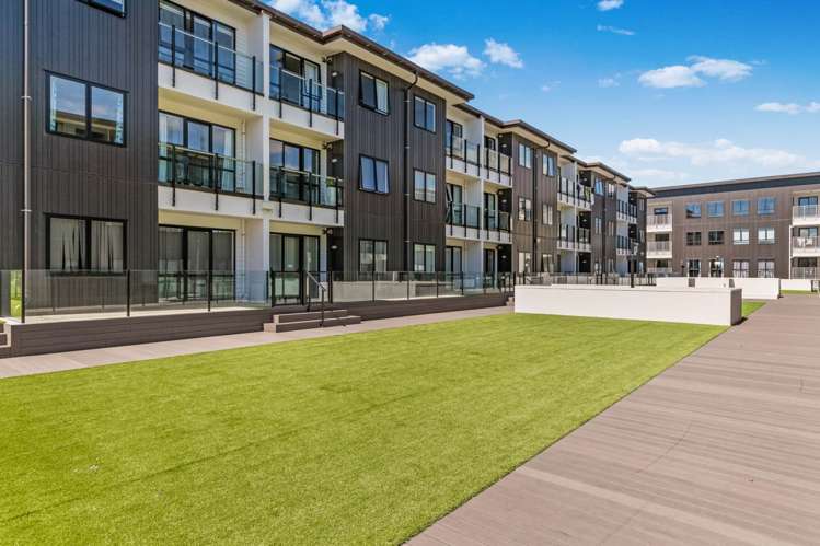 13/11 Carlos Drive Flat Bush_8