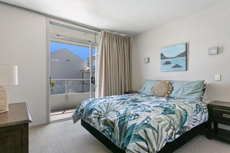 21/300 Lake Terrace Taupo_10