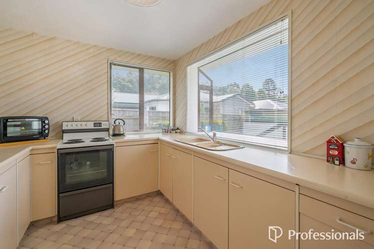 12A Korau Grove Stokes Valley_2