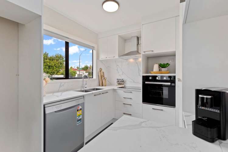 32 Muirfield Street Wattle Downs_6