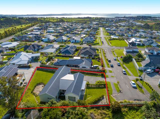 37 Motukaraka Drive Beachlands_1