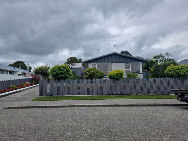 48 Kathleen Crescent Hornby_2