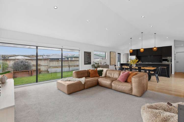 17 Cooper Crescent Luggate_16