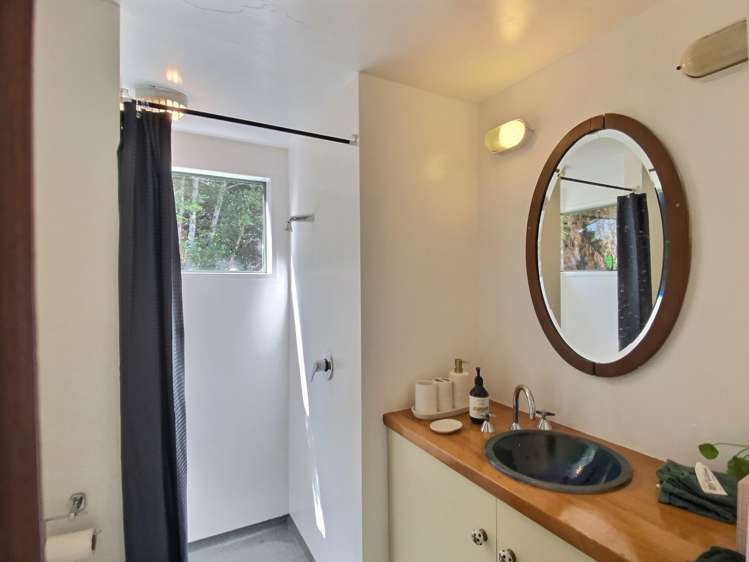 1946 Arnold Valley Road Moana_19