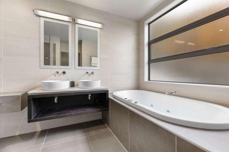 4/25 Belfast Terrace Queenstown_12