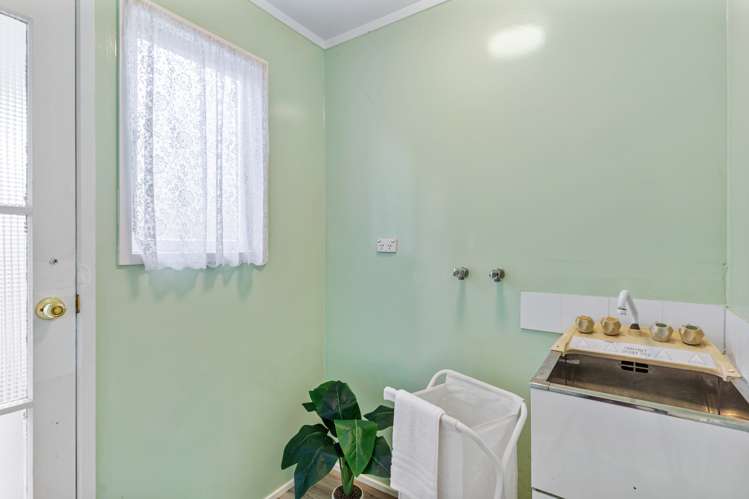 37 Moire Road Massey_16