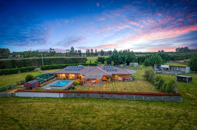 A Lifestyle of Space, Privacy & Spectacular Views