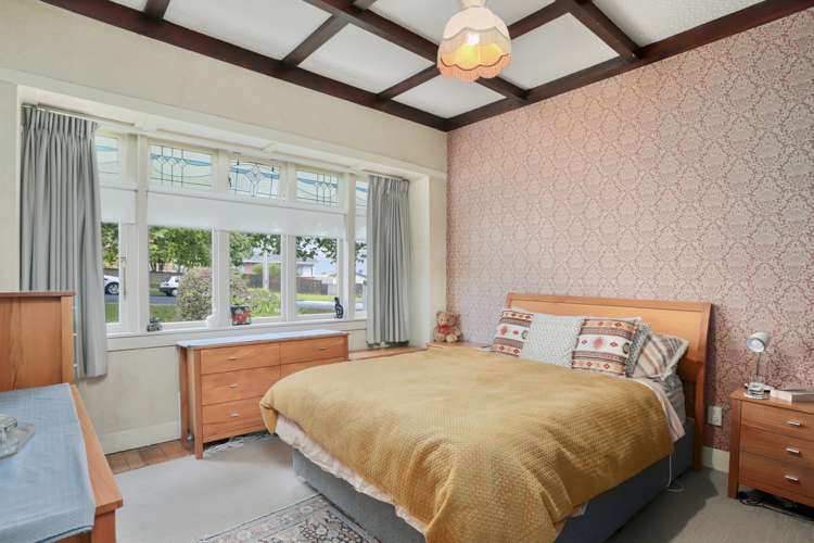 6 Seabrook Avenue New Lynn_10