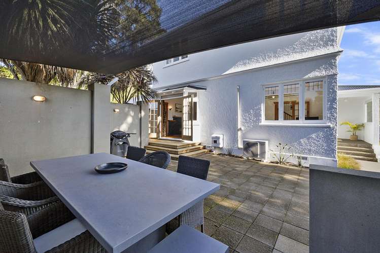 76 Belt Road New Plymouth Central_19