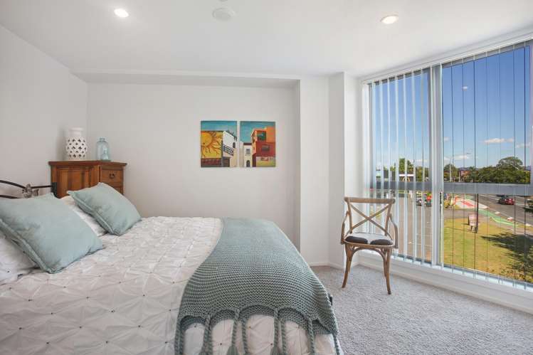 2A/84 Gunner Drive Te Atatu Peninsula_6