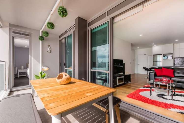 705/30 Beach Road Auckland Central_8