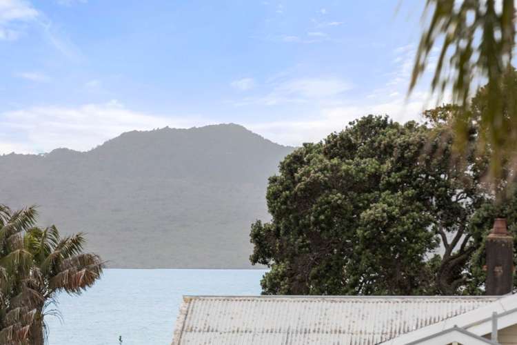 15 Hamana Street Narrow Neck_22