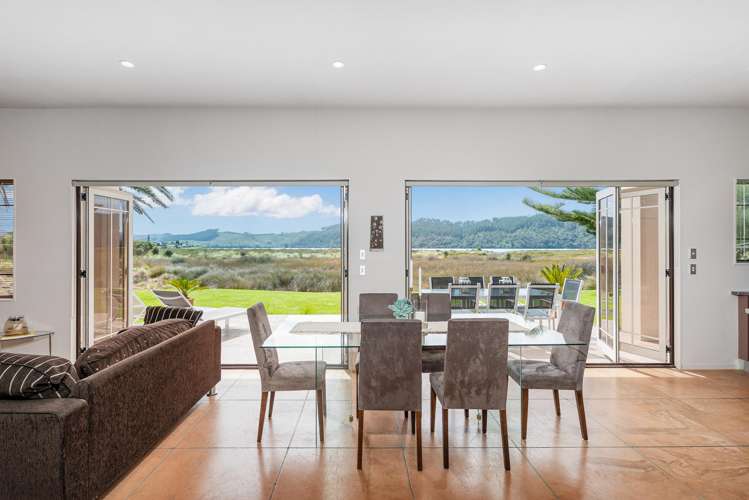 141 Everitt Crescent Whangamatā_8