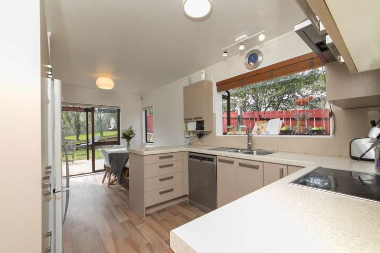 2/13 Pine Terrace Howick_3