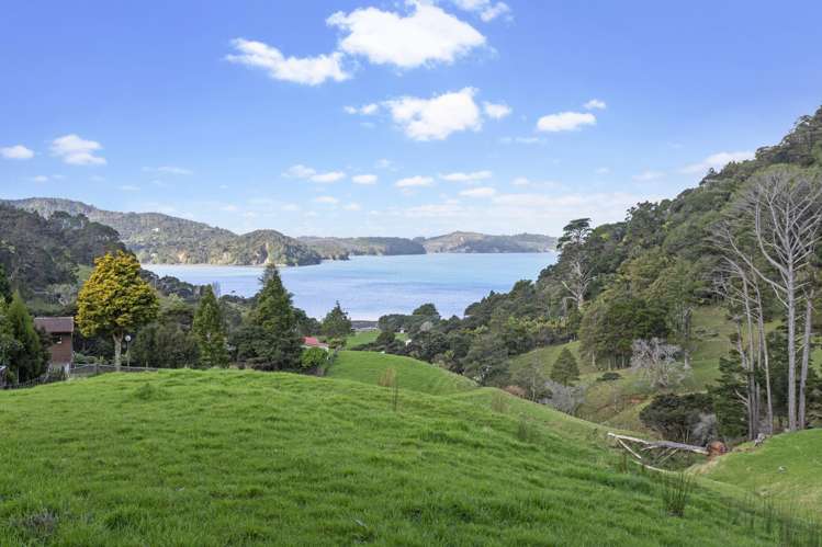 66 Whatipu Road Huia_24