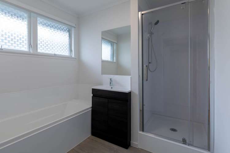 50 Edgewater Drive Pakuranga_11