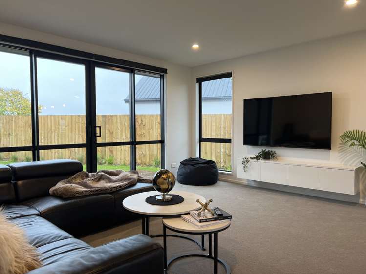 4 Loch Green, Lake Hood Ashburton_4