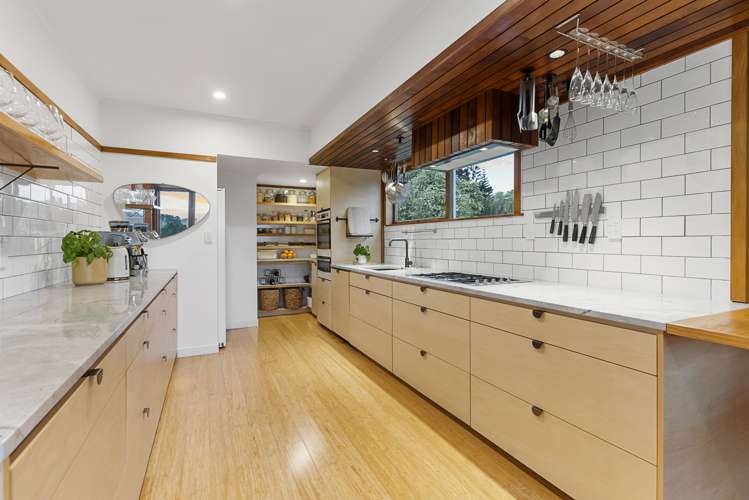 415 Redoubt Road Totara Park_3