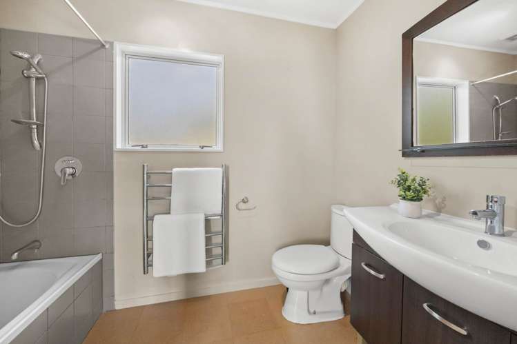 8 Picasso Drive West Harbour_21