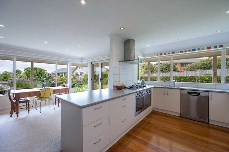 5 Stanhope Rise Richmond_4