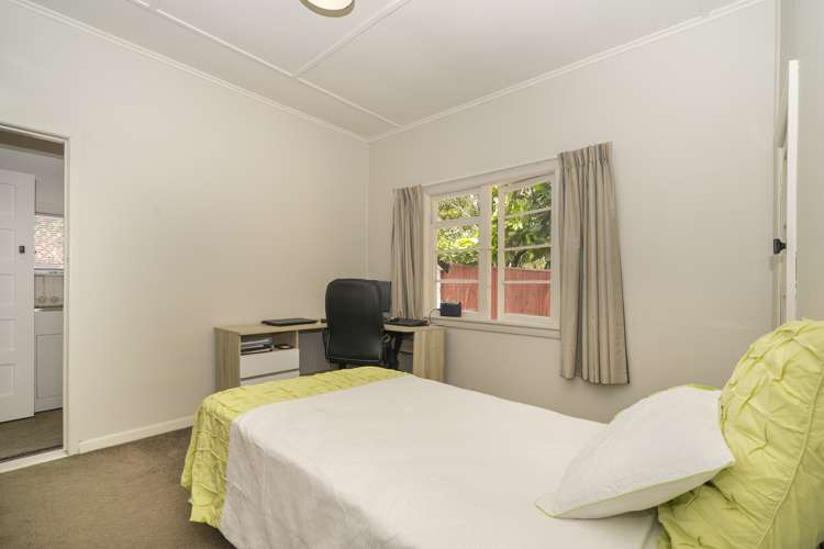 49 Bisley Avenue Moana_14