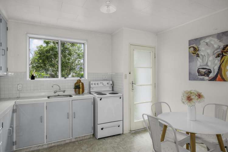 186C Wellington Road Wainuiomata_9