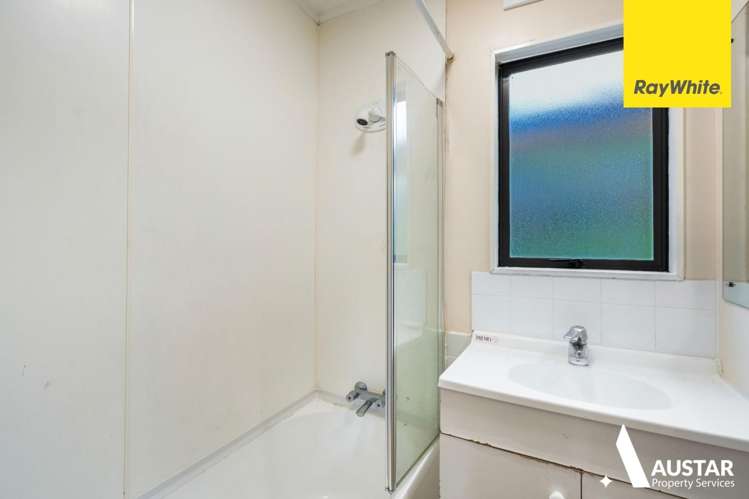 203 Glengarry Road Glen Eden_7