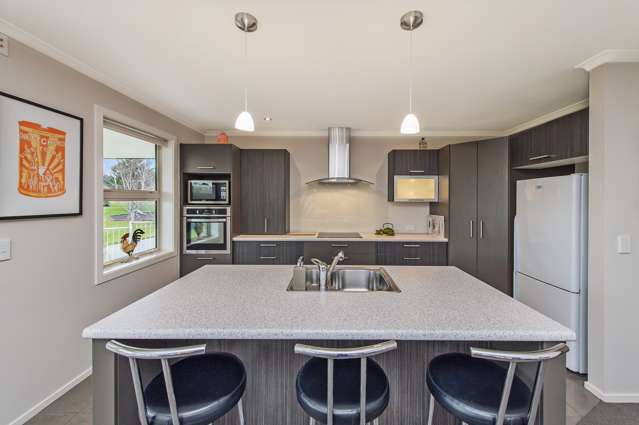 1/10 Valley Road Greta Valley_4
