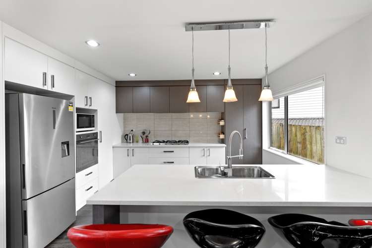 87 Keri Vista Rise Papakura_3