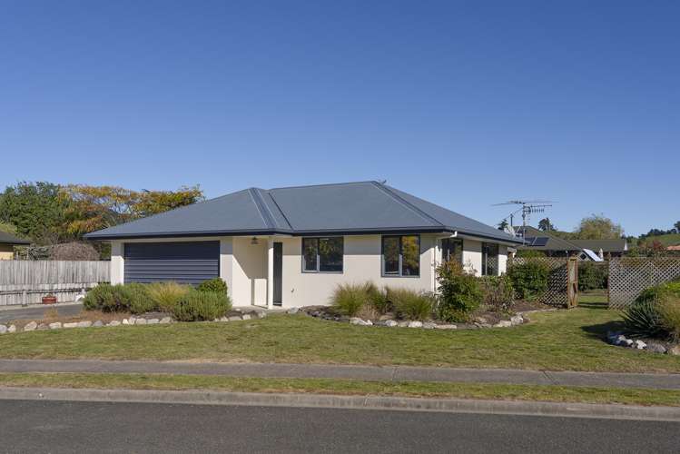 4 Longfields Road Brightwater_1