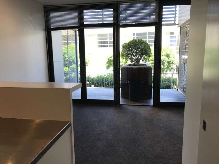 90 Fisher-Point Drive Auckland Central_1