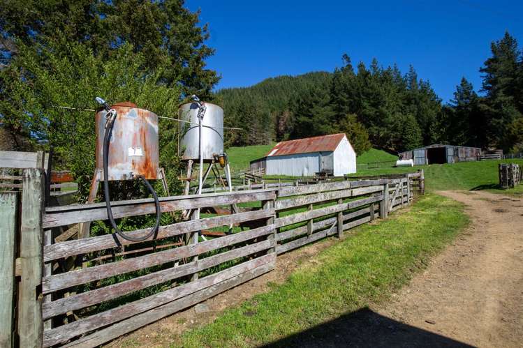 312 Lud Valley Road Hira_48